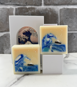 THE GREAT WAVE SOAP