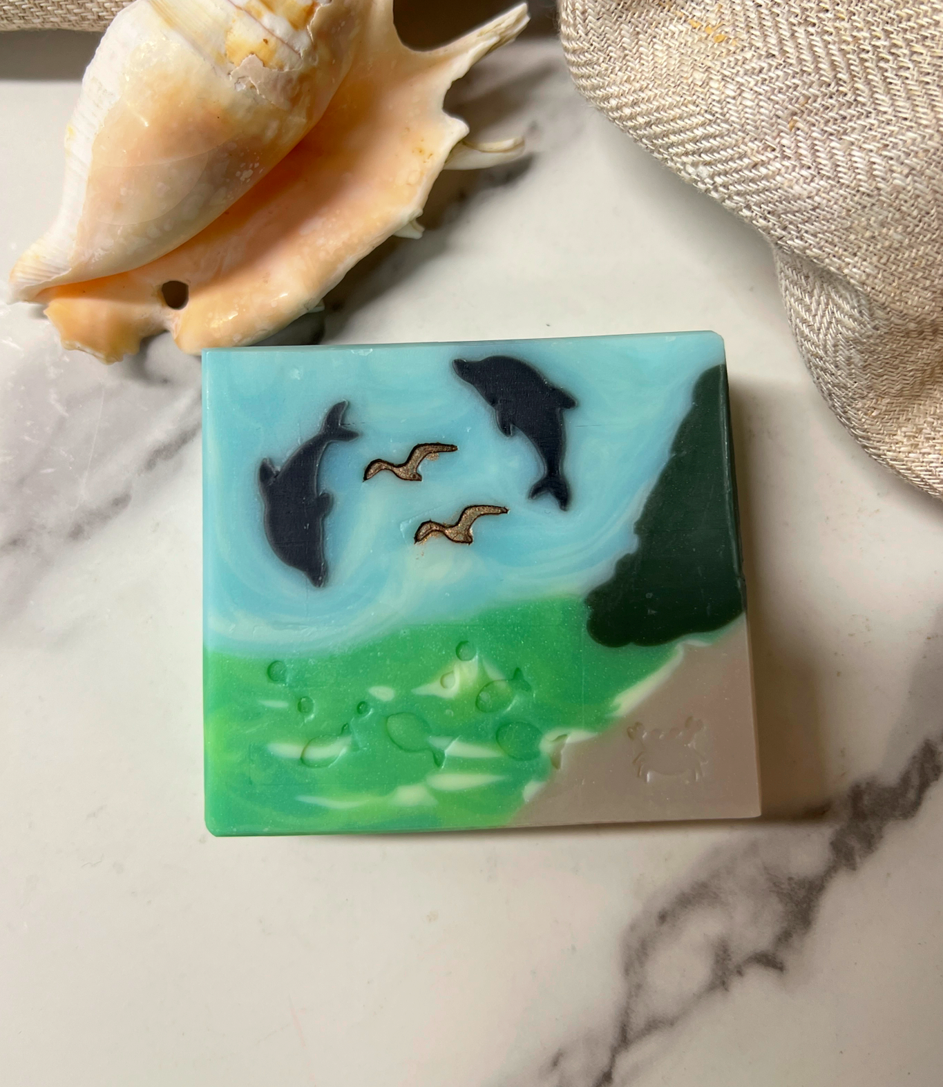 DOLPHINS SOAP